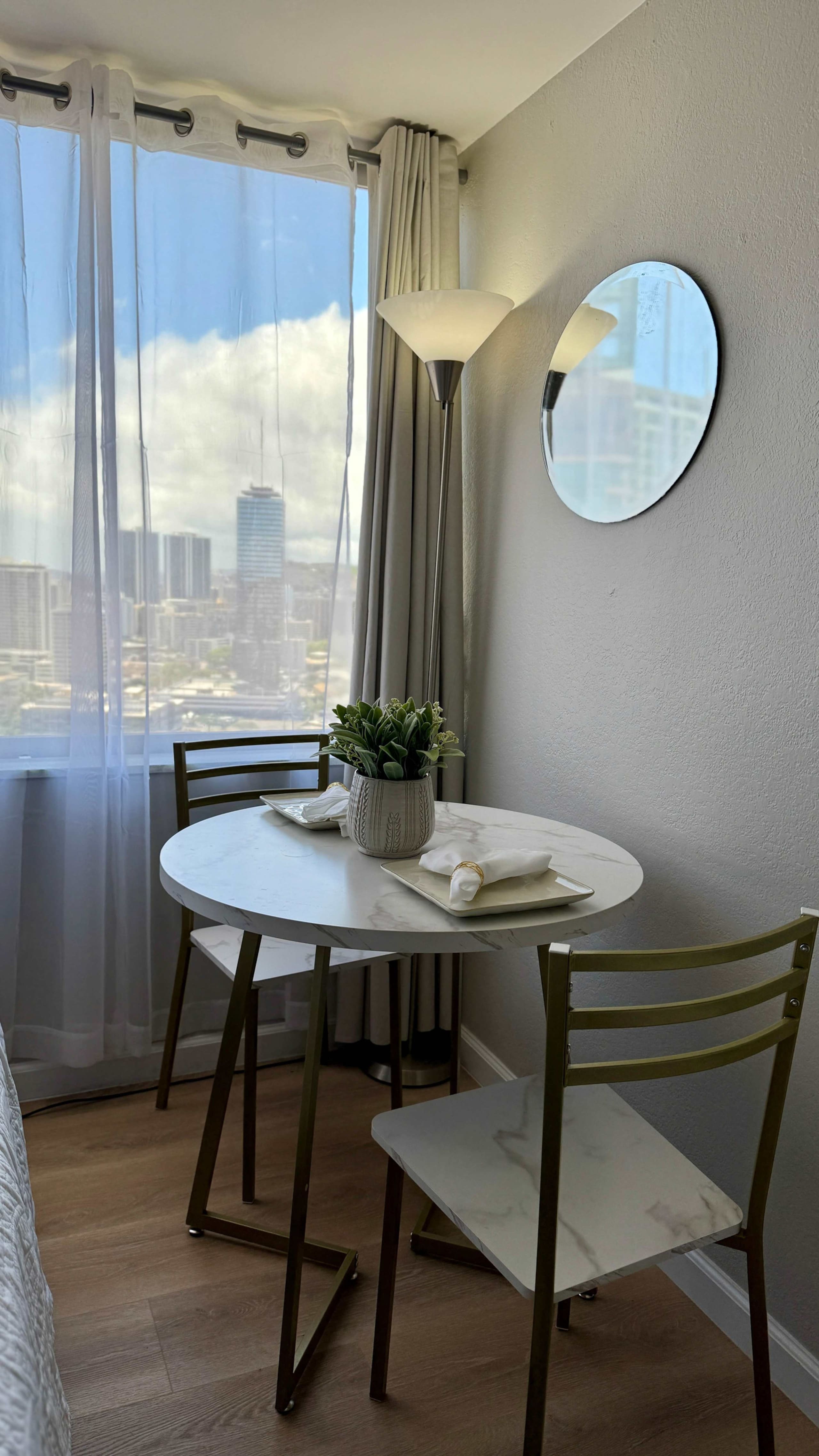 Newly Renovated Waikiki 2BR 2BA Ocean City View - Image 24