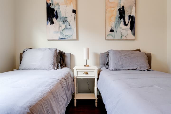 2 מיטות יחיד [BR3] 2 מיטות יחיד