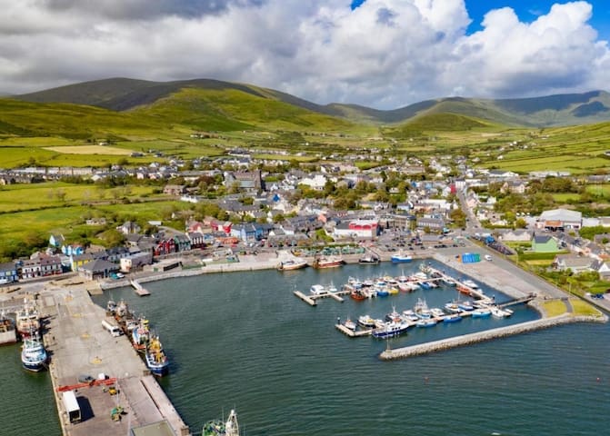 Dingle Courtyard Cottages managed Airbnb listing 1