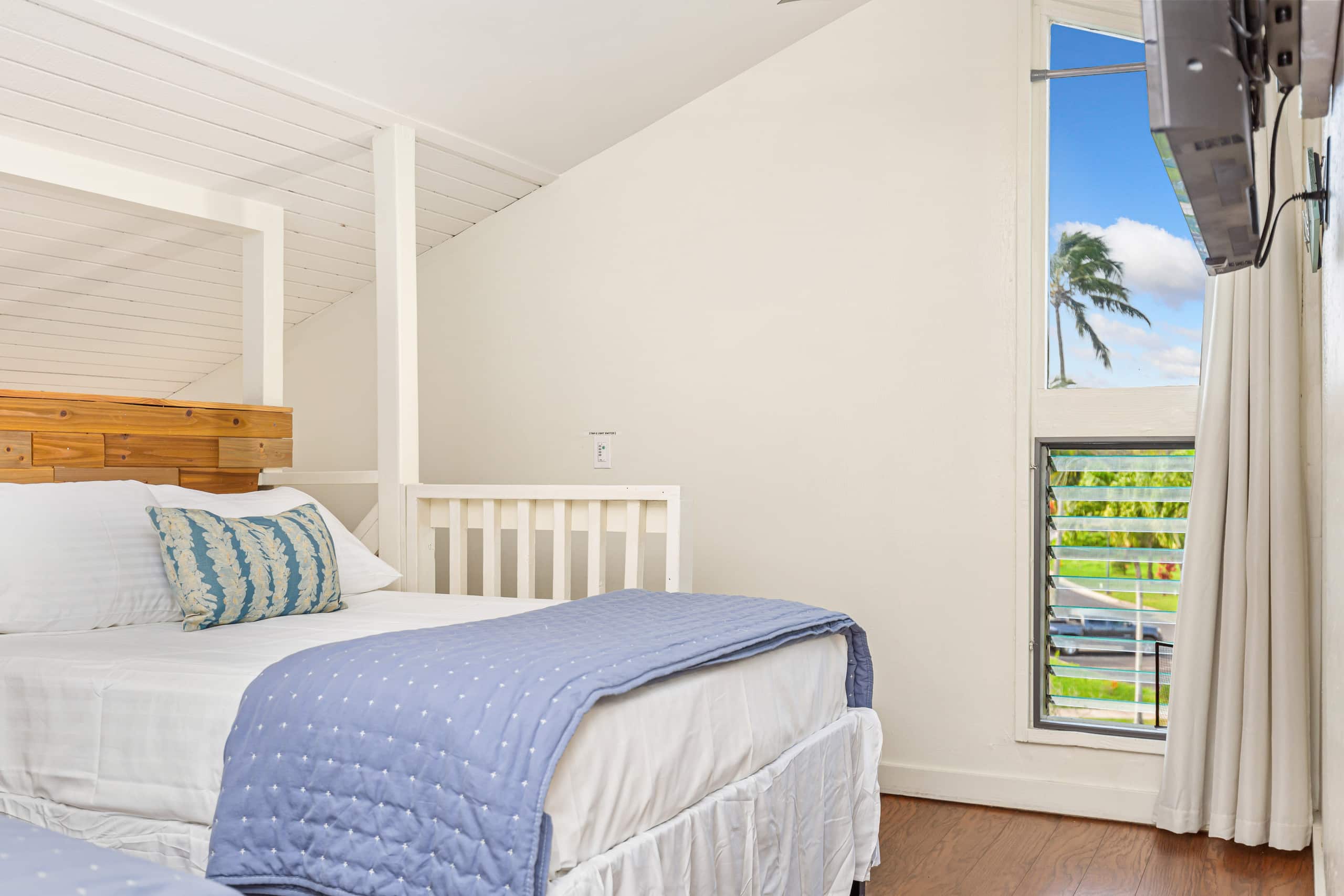 Natural Light End Unit Kuilima East Steps to Pool- - Image 20