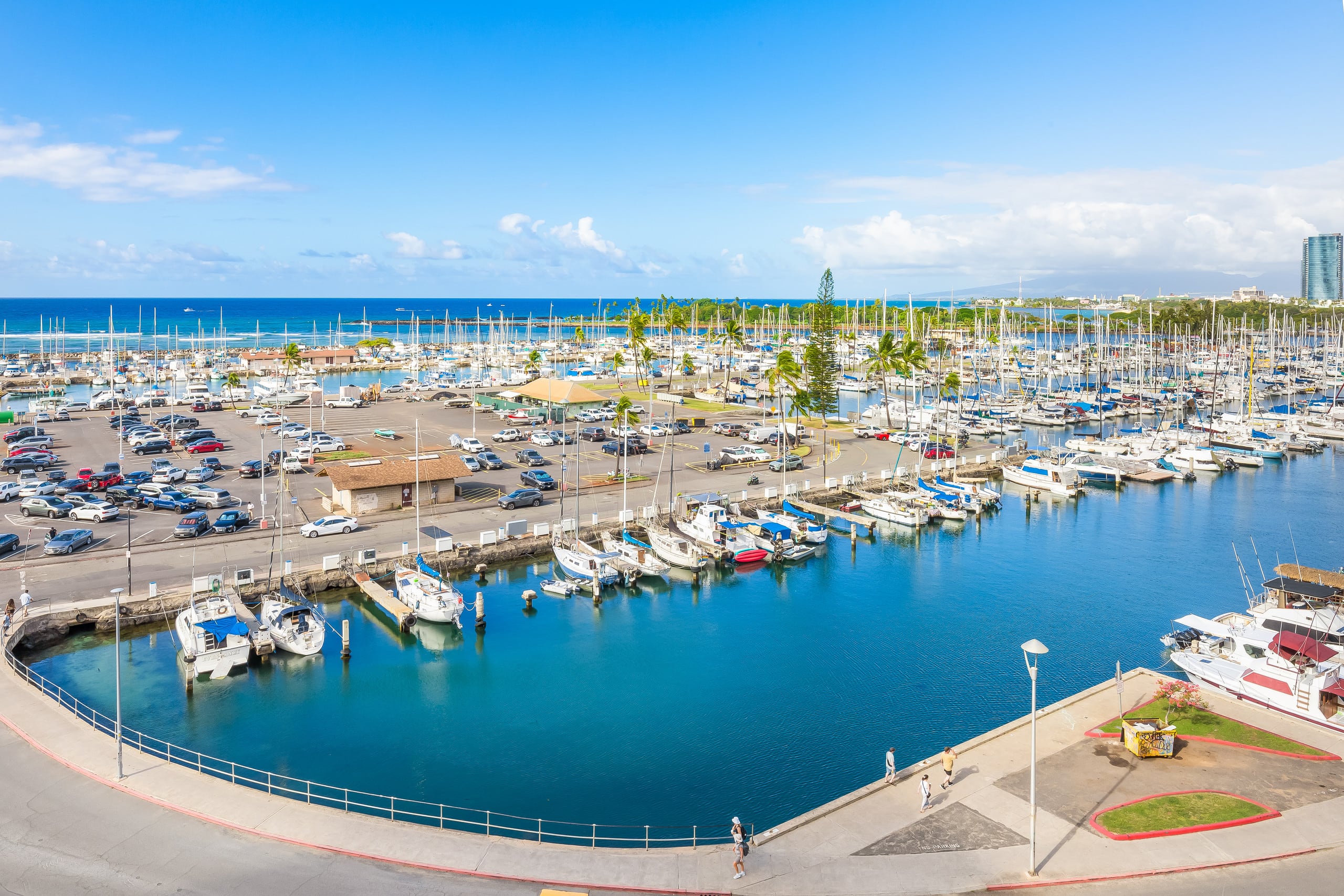 Condo in Honolulu · ★4.9 · 2 bedrooms · 4 beds · 2 private baths - Image 51