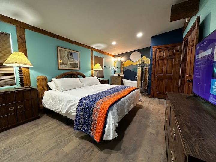 North Valley King Bed Suite - Albuquerque, NM