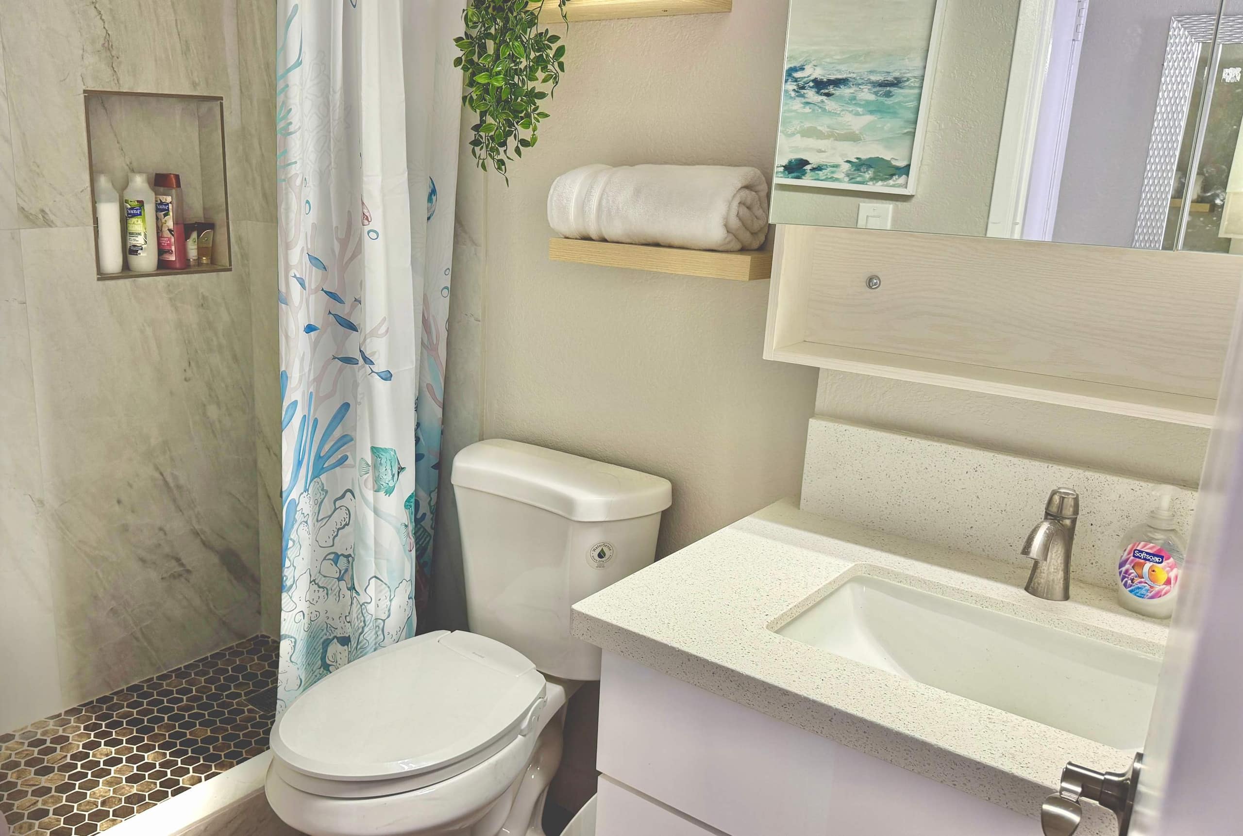 Waikiki Ocean City View 2 Bedroom 2 Bath - Image 29