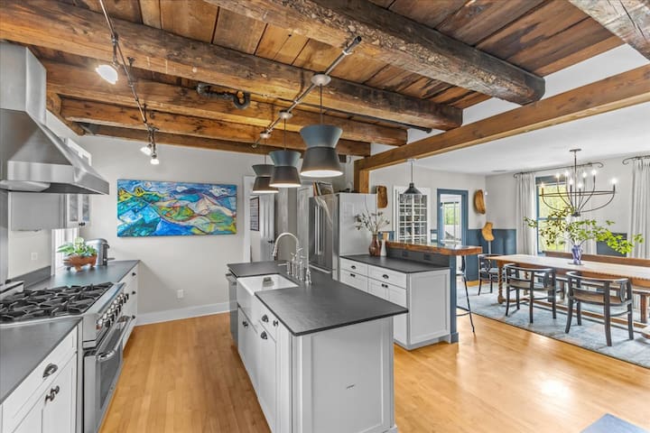 Guest favorite listing in Stowe