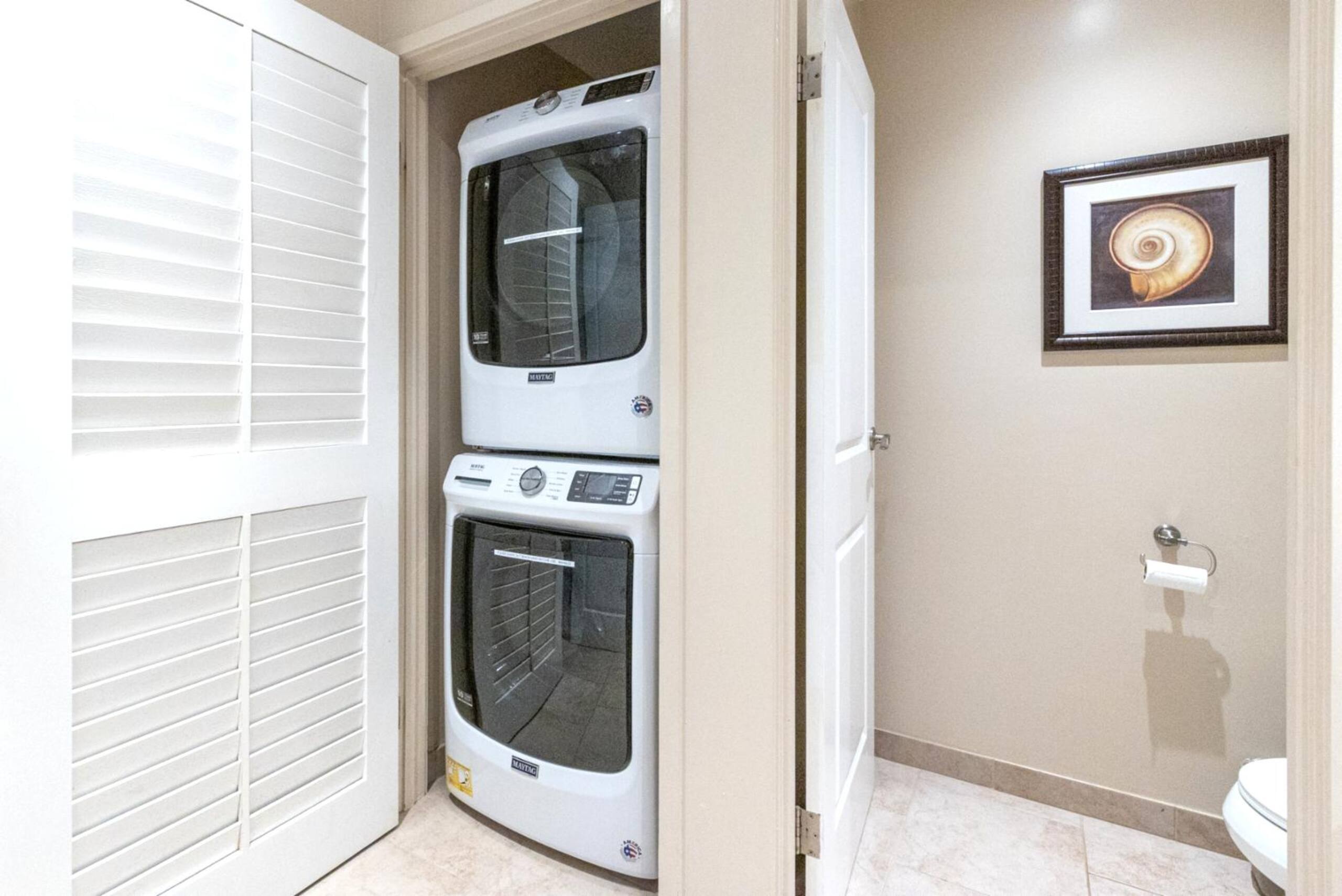 Condo in Lahaina · ★4.0 · 4 bedrooms · 7 beds · 4 baths - Image 12