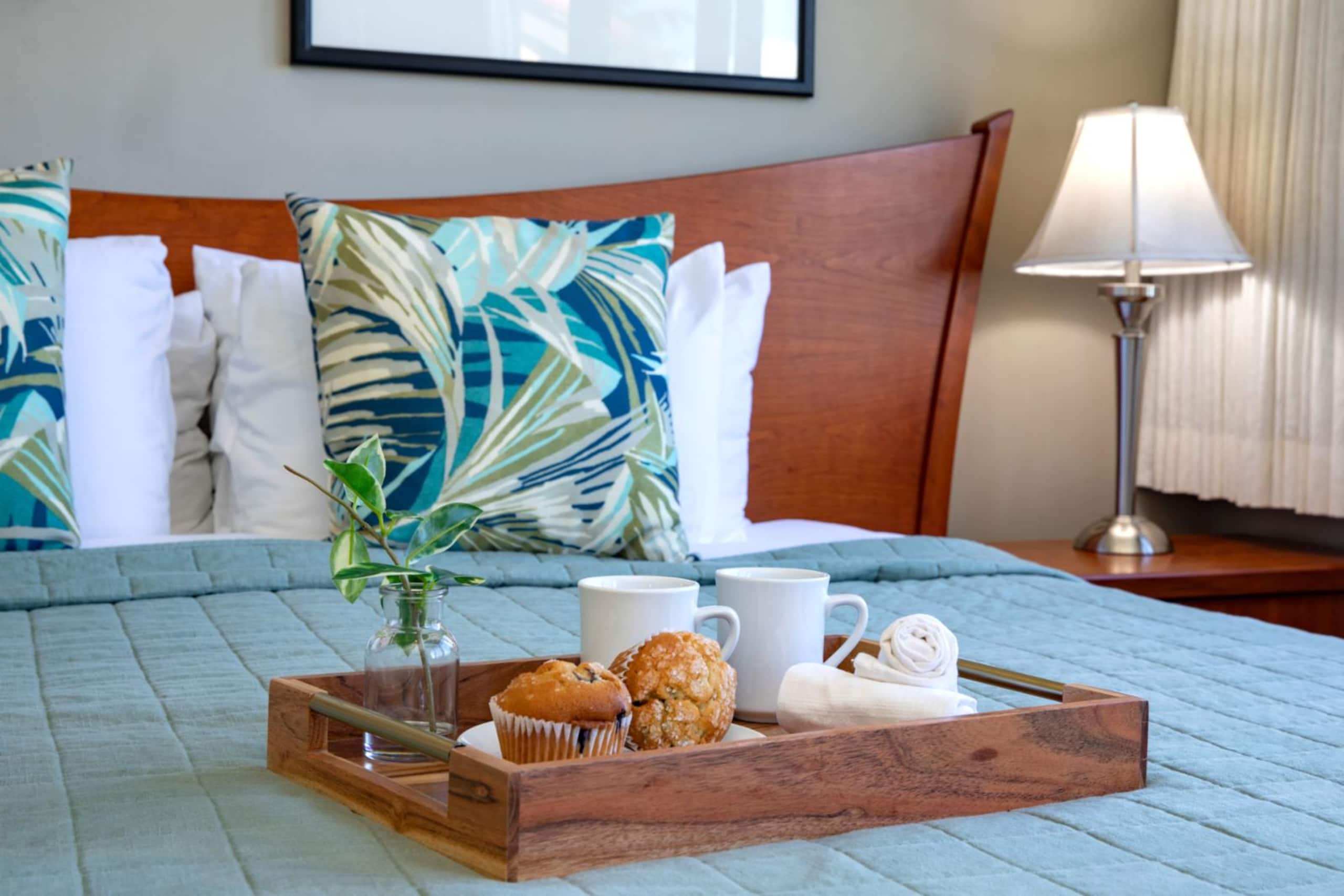Condo in Lahaina · ★5.0 · 6 bedrooms · 9 beds · 5 private baths - Image 16