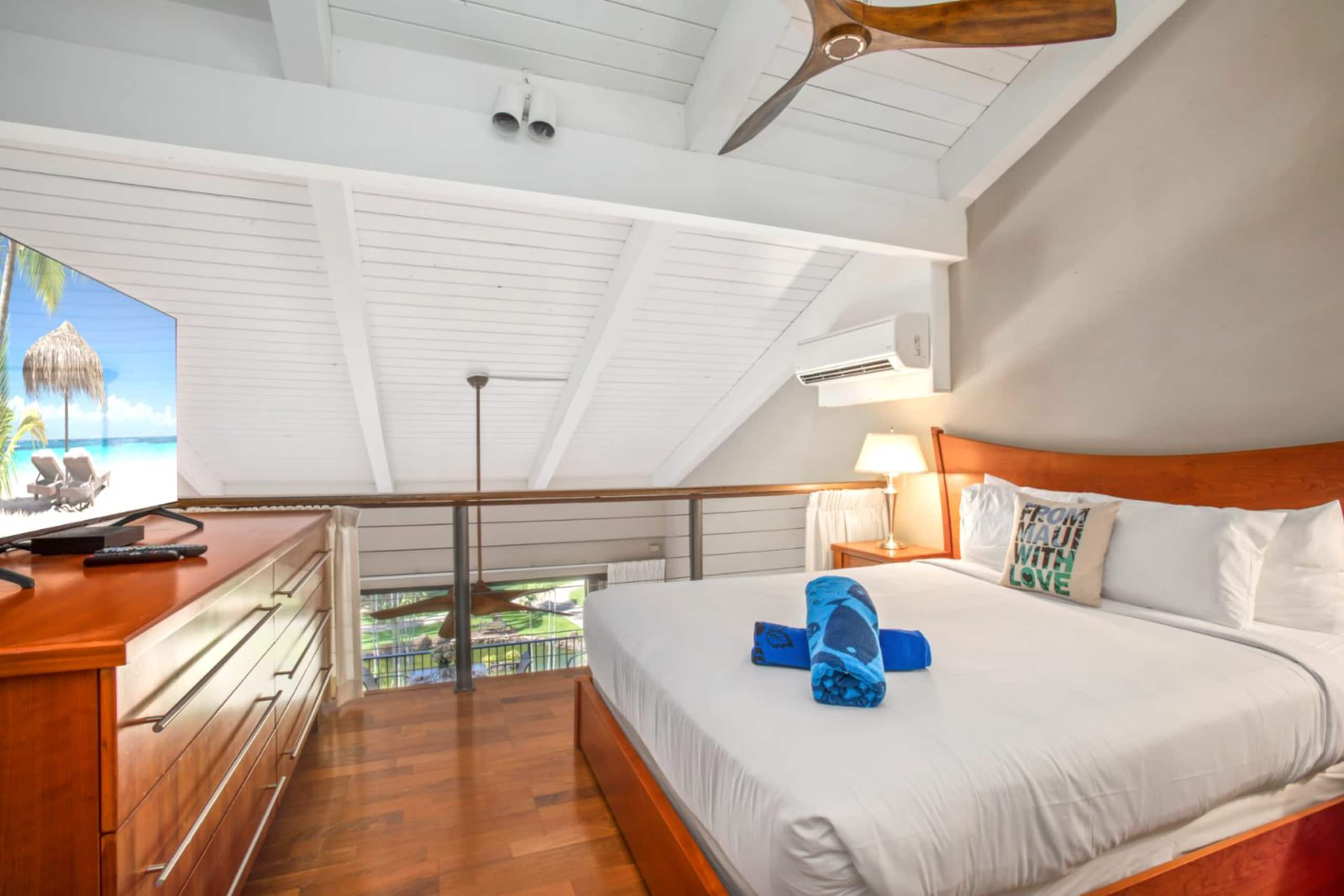 Condo in Lahaina · ★5.0 · 6 bedrooms · 9 beds · 5 private baths - Image 18