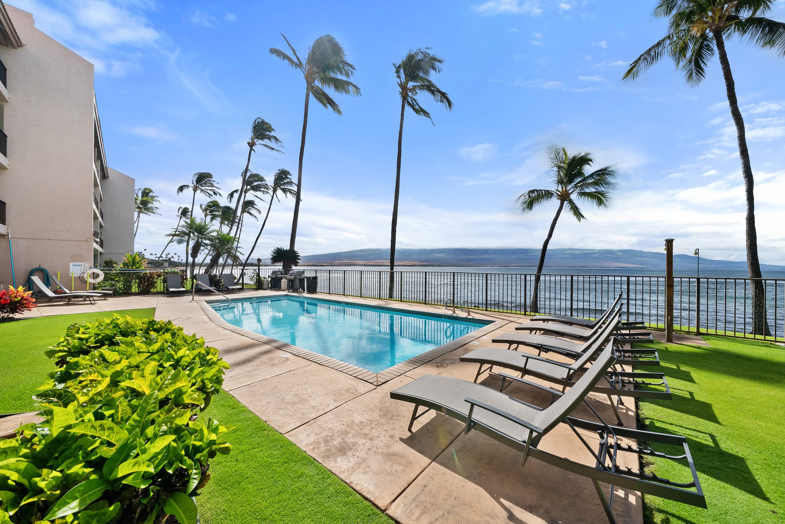 Condo in Wailuku · ★4.74 · 2 bedrooms · 3 beds · 2 baths - Image 38