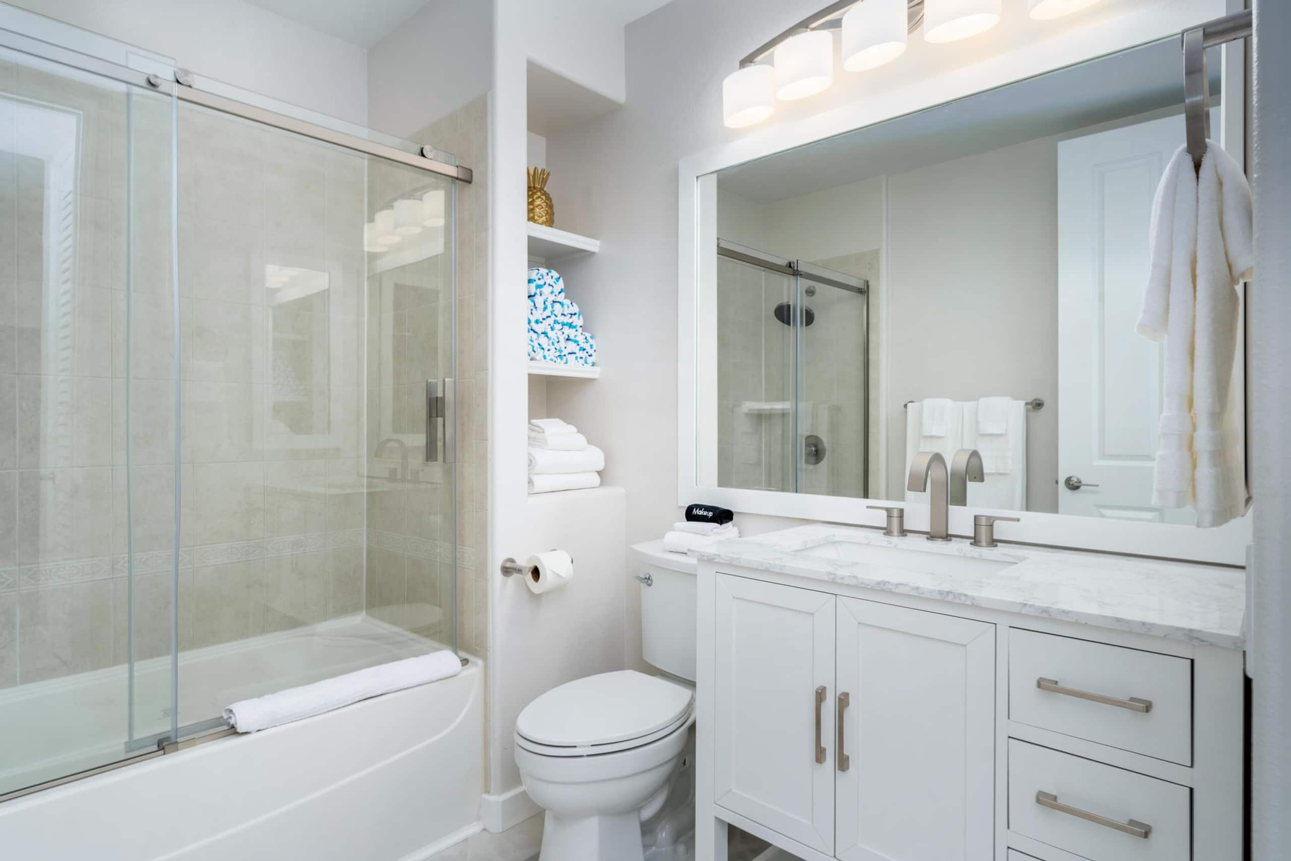 Remodeled, Lakeview +Hilton Pool Pass for 2026. - Photo 18