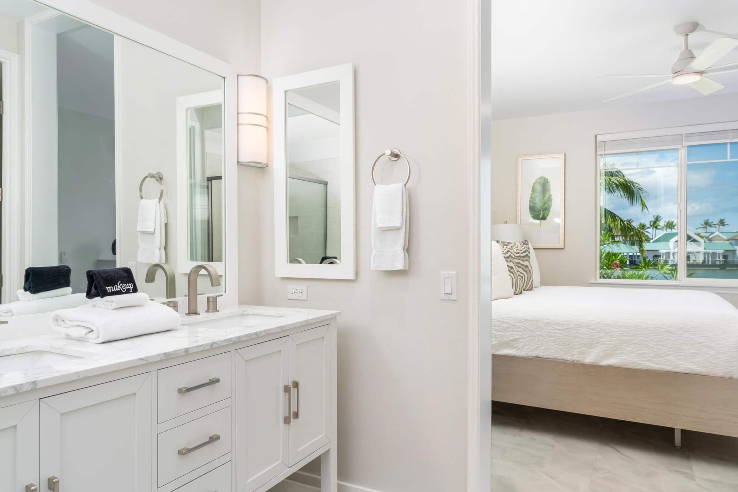 Remodeled, Lakeview +Hilton Pool Pass for 2026. - Photo 16