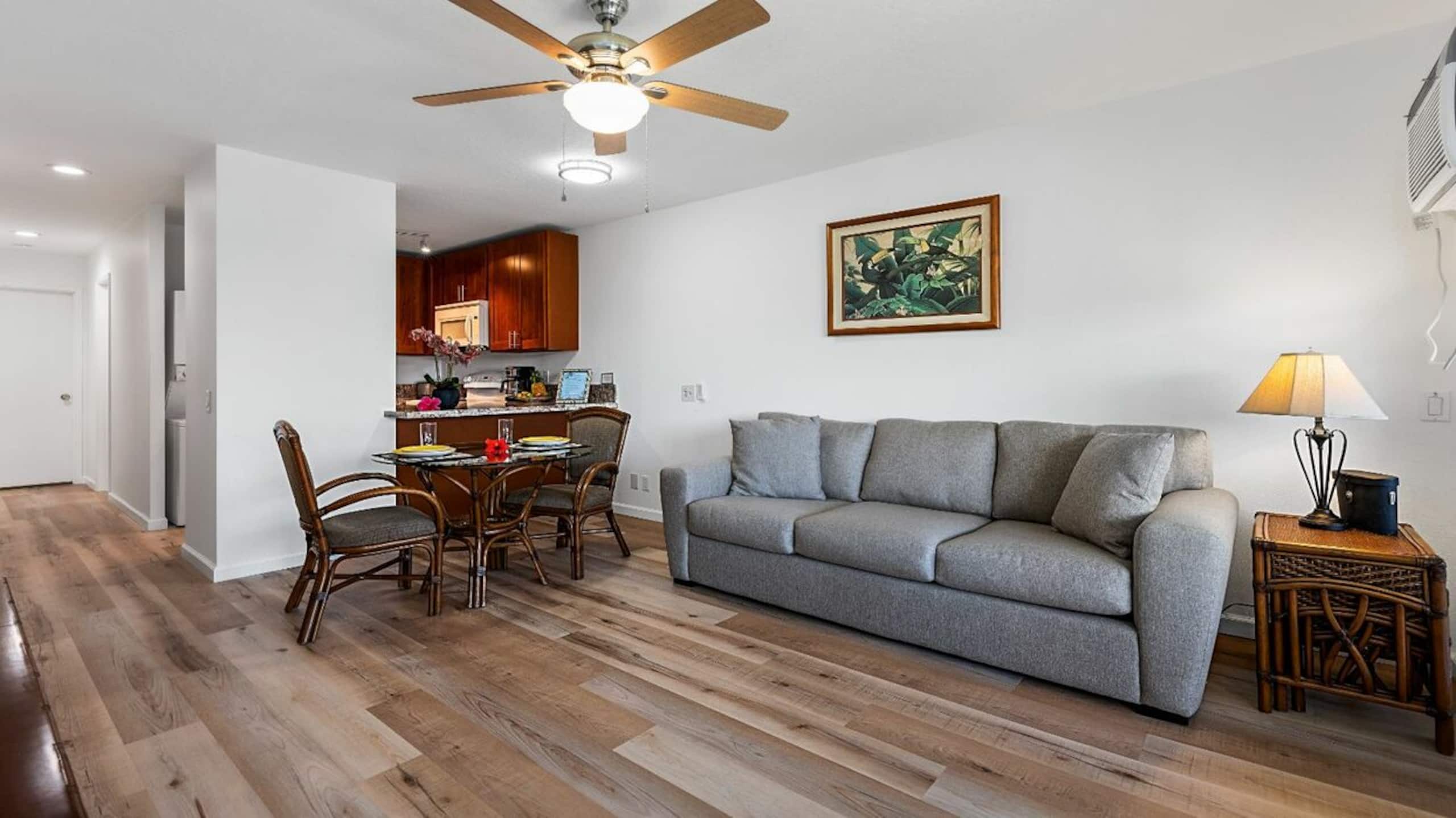 Condo in Kailua-Kona · ★4.5 · 1 bedroom · 2 beds · 1 private bath - Image 11