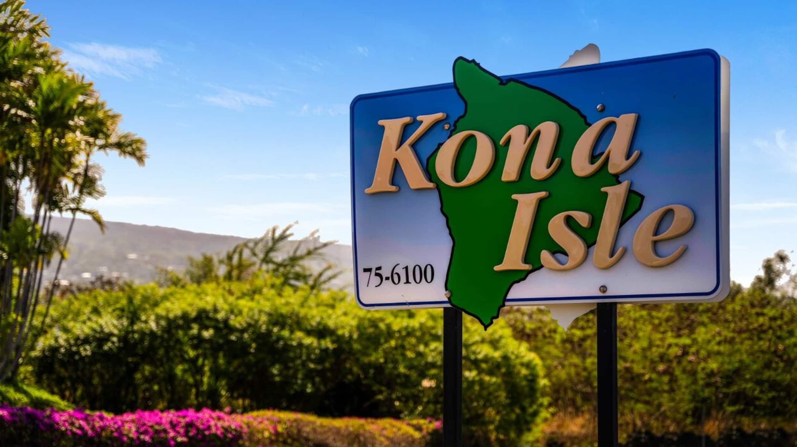 Condo in Kailua-Kona · ★4.5 · 1 bedroom · 2 beds · 1 private bath - Image 19