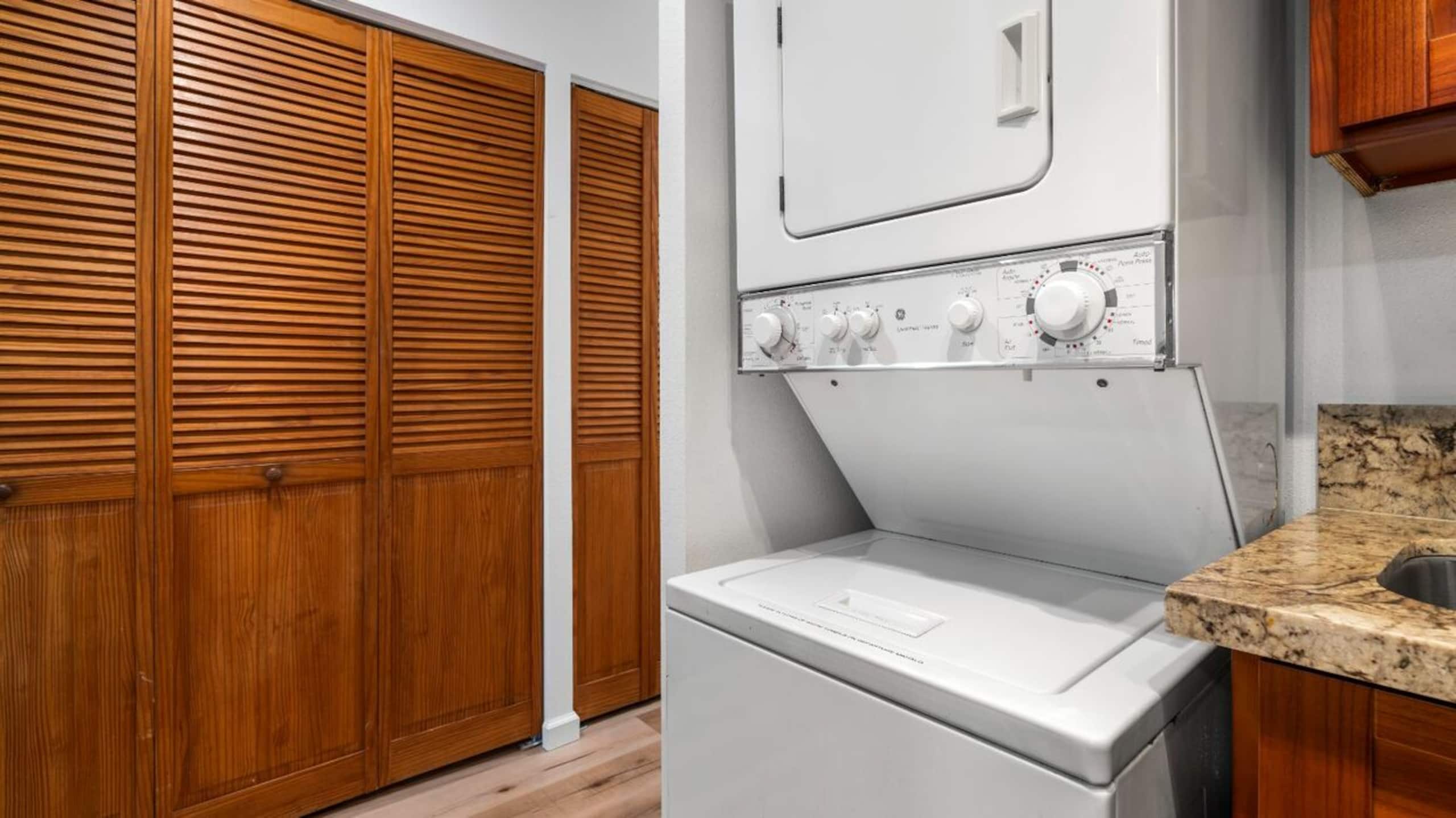 Condo in Kailua-Kona · ★4.5 · 1 bedroom · 2 beds · 1 private bath - Image 16