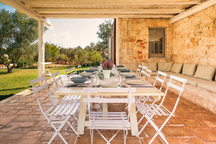 HelloAPULIA Trulli with Private Pool, Pet Friendly gallery image 3