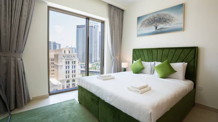 1 cama tamaño king.