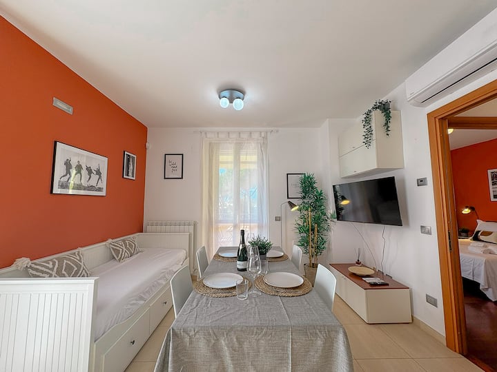 Relax, Balcony & Pool Retreat - Porto Recanati