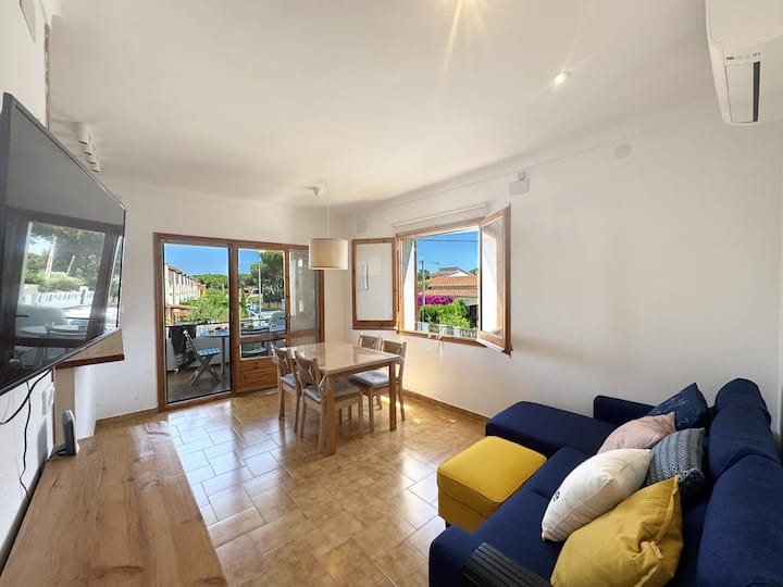 822118 Reginald - La Escala