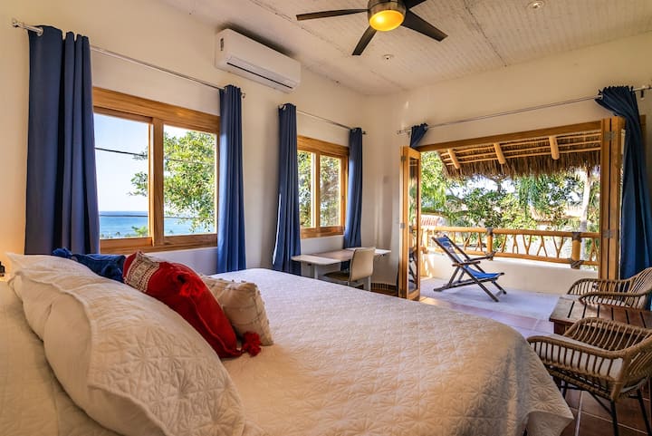 Просторен апартман со лизгачки врати и пристап до приватна тераса