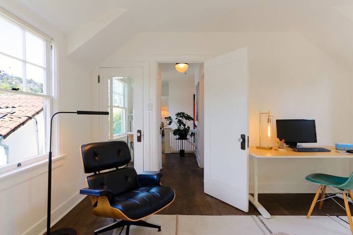 Whimsical Los Feliz House – Pool-Fire Pit-Dogs OK! gallery image 5