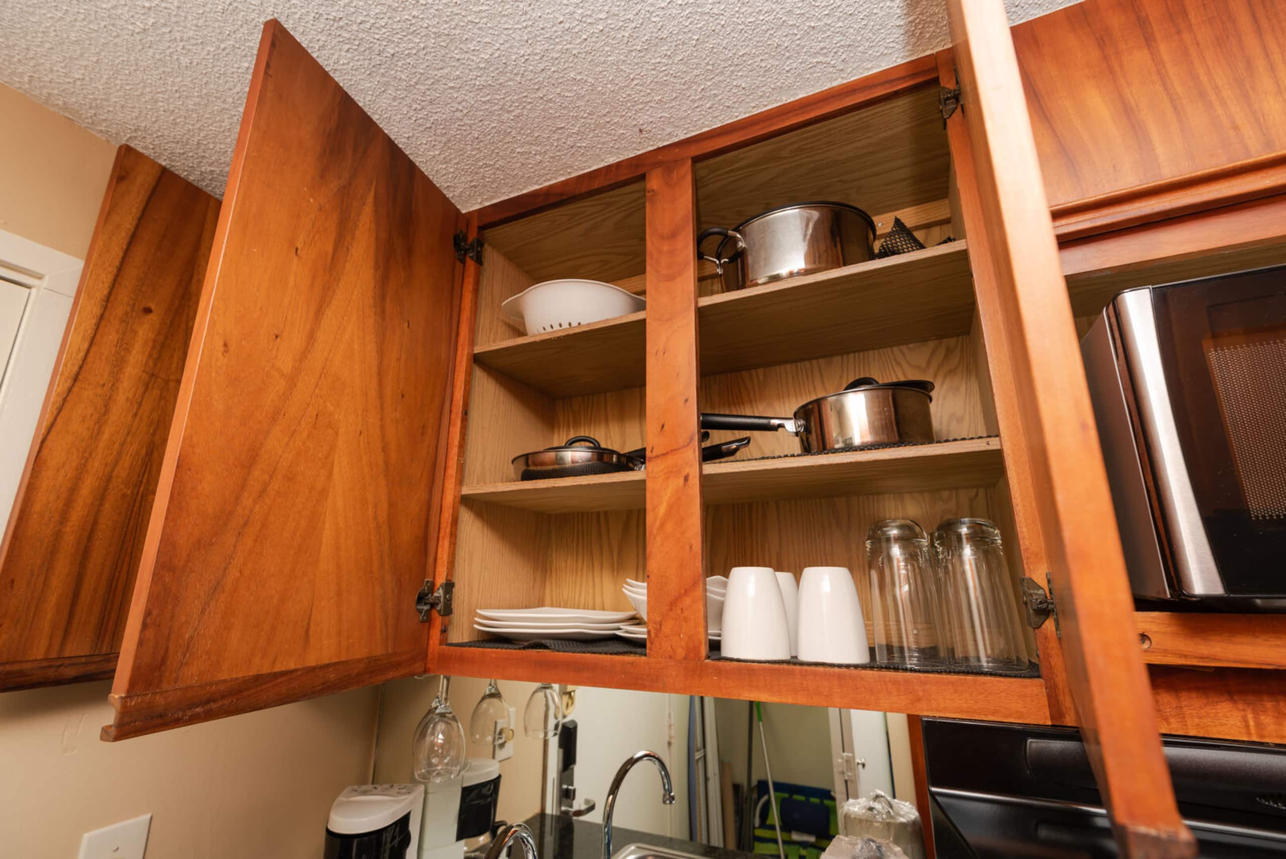Condo in Honolulu · ★4.86 · 1 bedroom · 1 bed · 1 private bath - Image 10