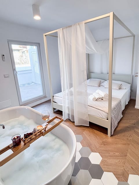 Proprietà Airbnb di successo: Essenze di Puglia - Luxury Penthouse a Conversano