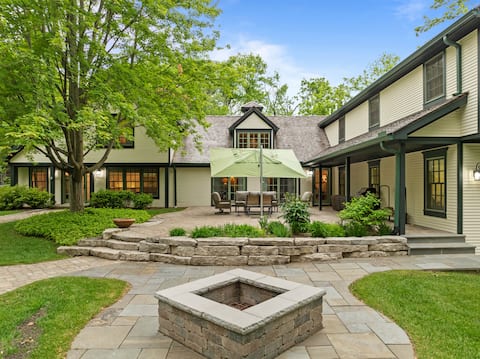 Geneva Lake Guest House with Private Pier Fire Pit