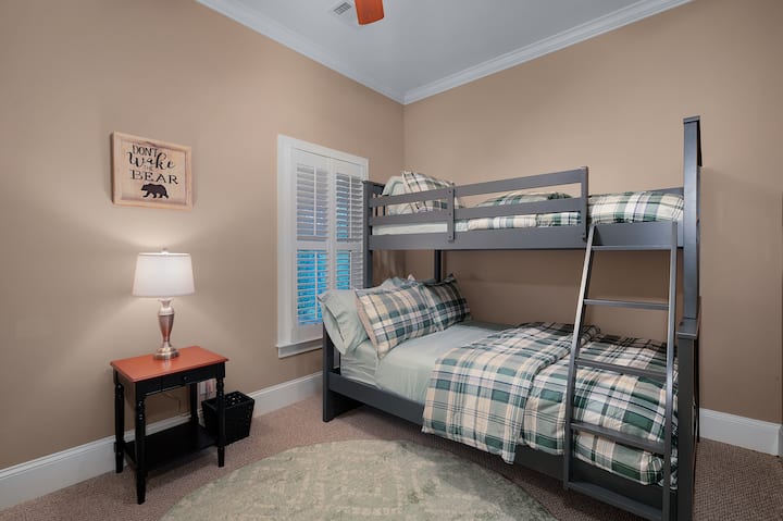 Whispering Knoll-