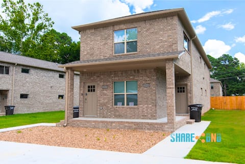 6BR Duplex near LRAFB – Perfect for Work Groups