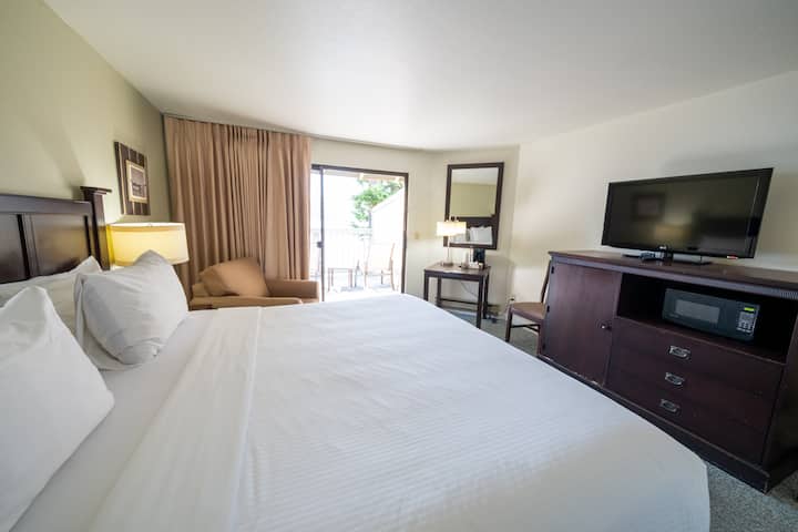 Greg_White_2400 up 40 quad 2