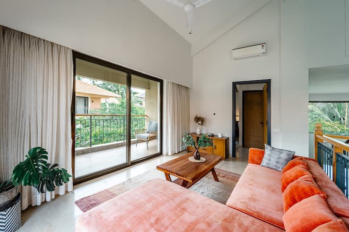Living room image 6