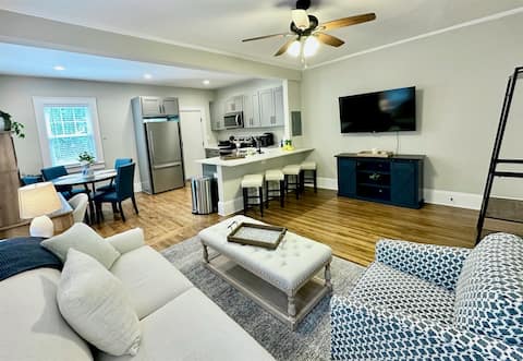 Top performing Airbnb: Cute 1B/1B Apt Dilworth Walk to Dine/ShopsPets in Dilworth