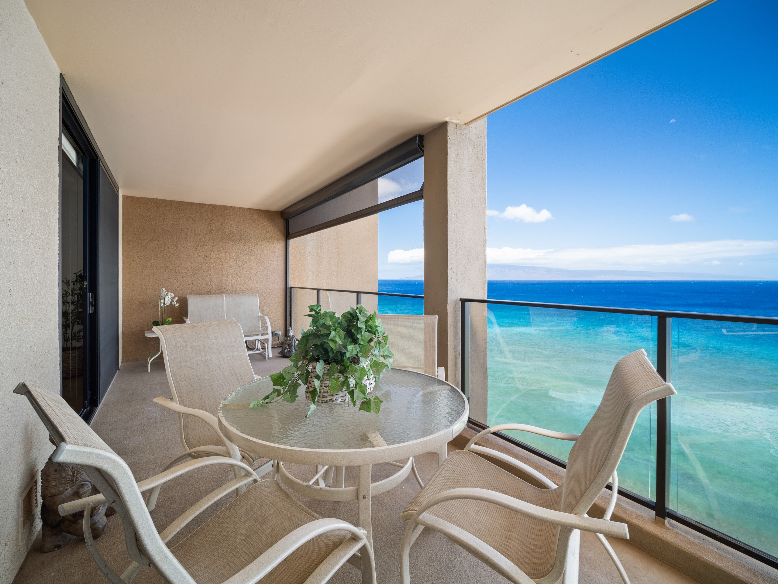Condo in Lahaina · ★4.93 · 2 bedrooms · 3 beds · 2 baths - Image 17