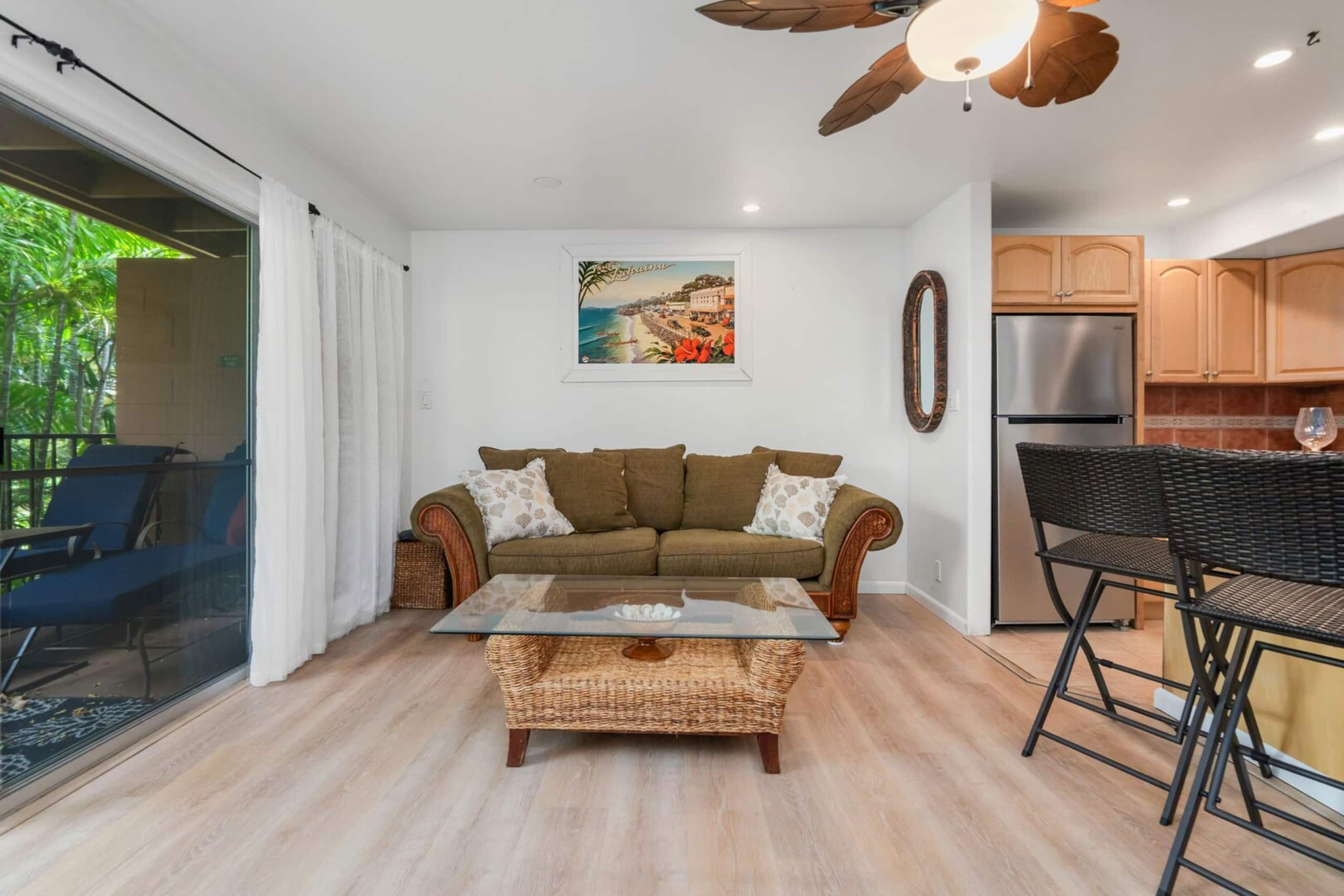 Large Maui Getaway next to Beach and Ocean - Image 28