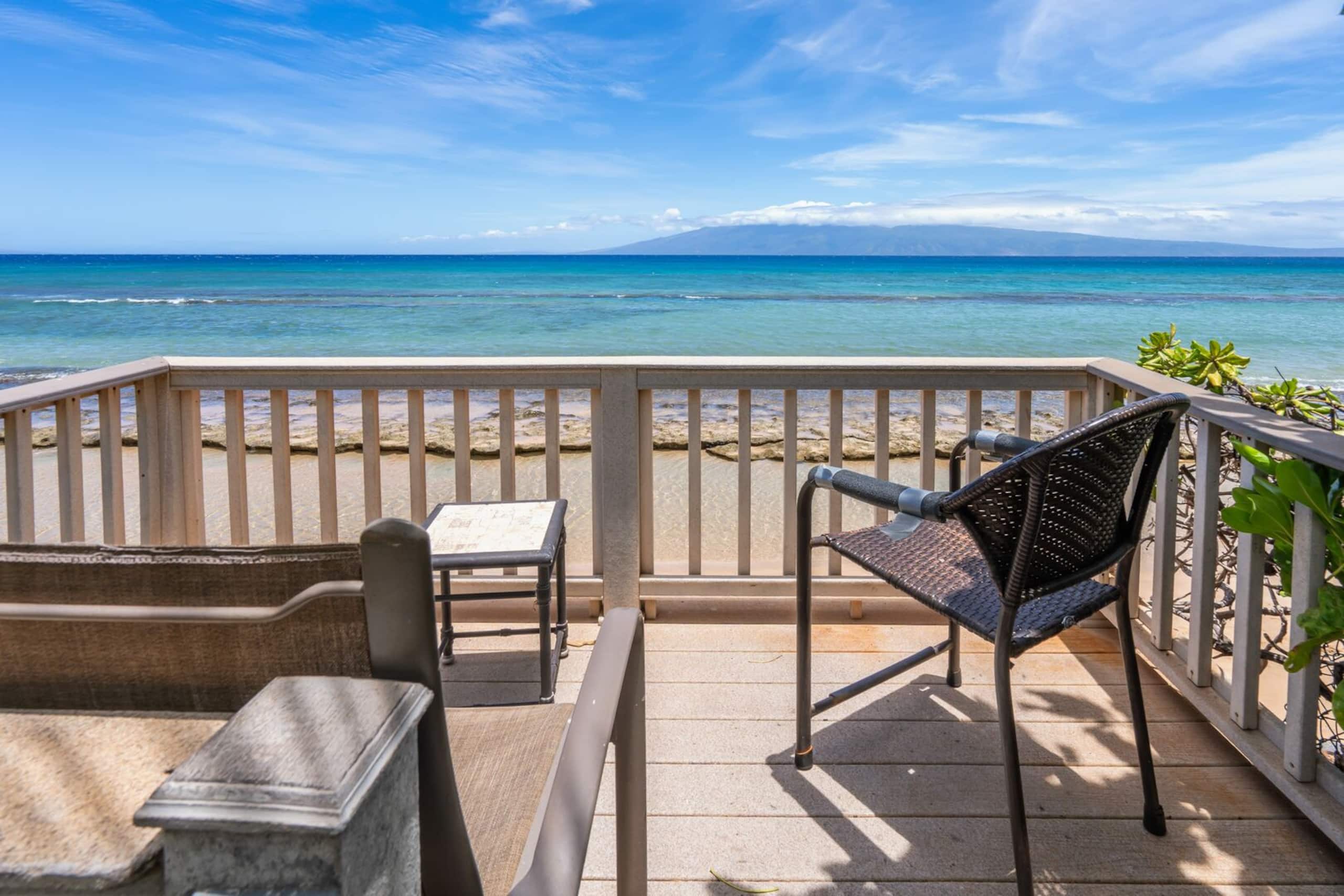 Large Maui Getaway next to Beach and Ocean - Image 33