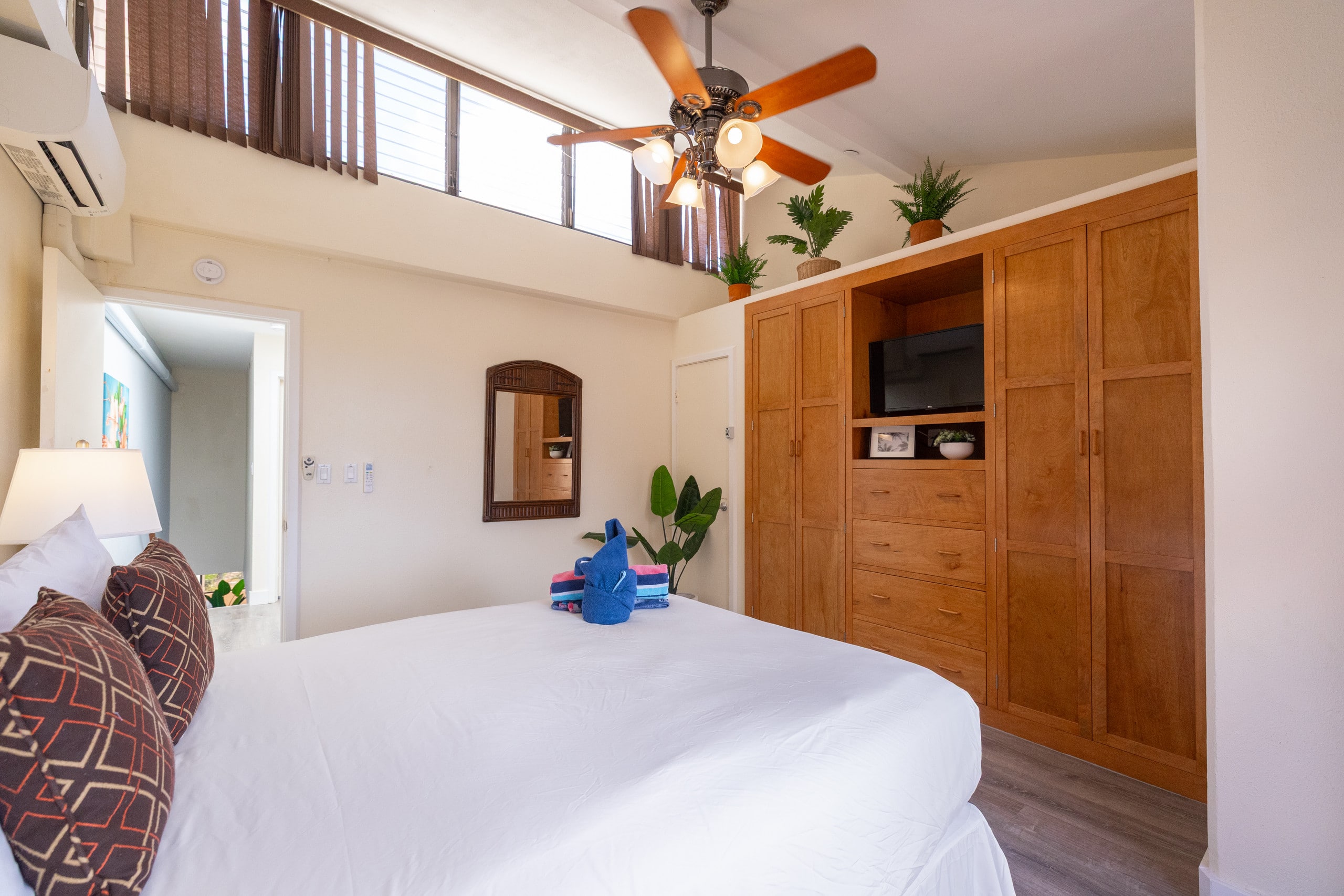 Condo in Lahaina · ★4.33 · 2 bedrooms · 3 beds · 2 private baths - Image 26