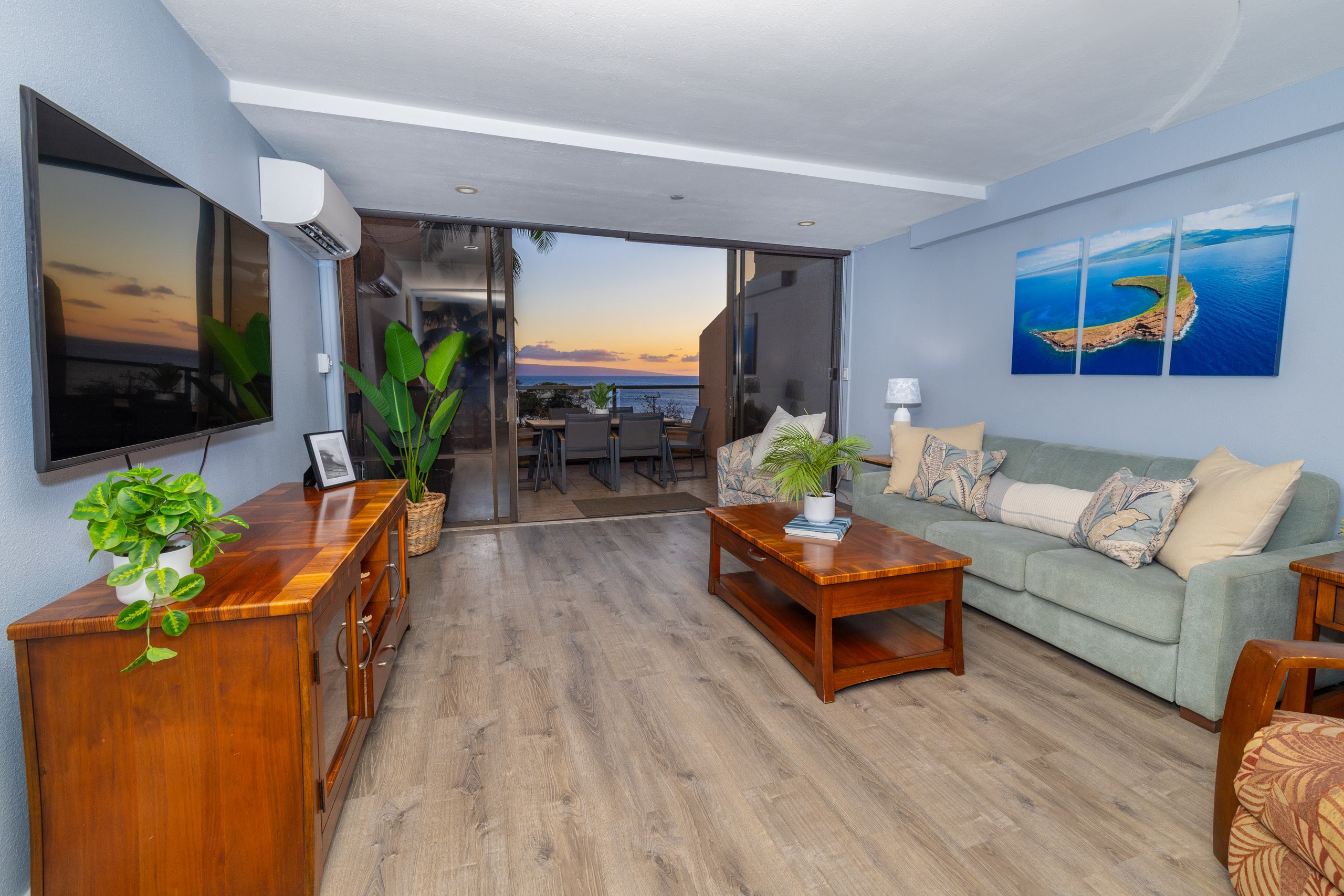 Condo in Lahaina · ★4.33 · 2 bedrooms · 3 beds · 2 private baths - Image 13