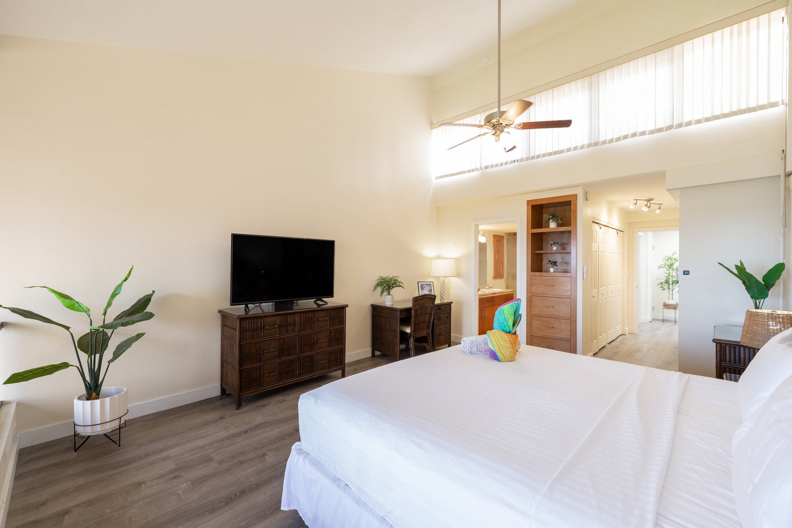 Condo in Lahaina · ★4.33 · 2 bedrooms · 3 beds · 2 private baths - Image 30