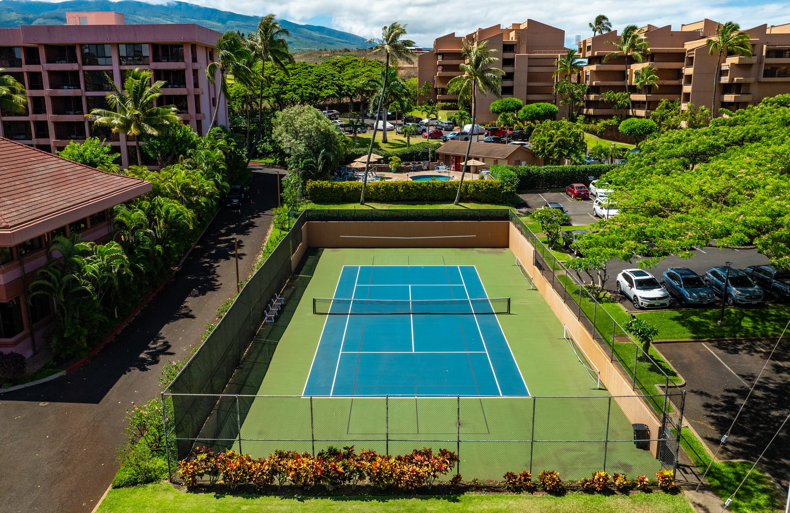 Condo in Lahaina · ★4.33 · 2 bedrooms · 3 beds · 2 private baths - Image 41