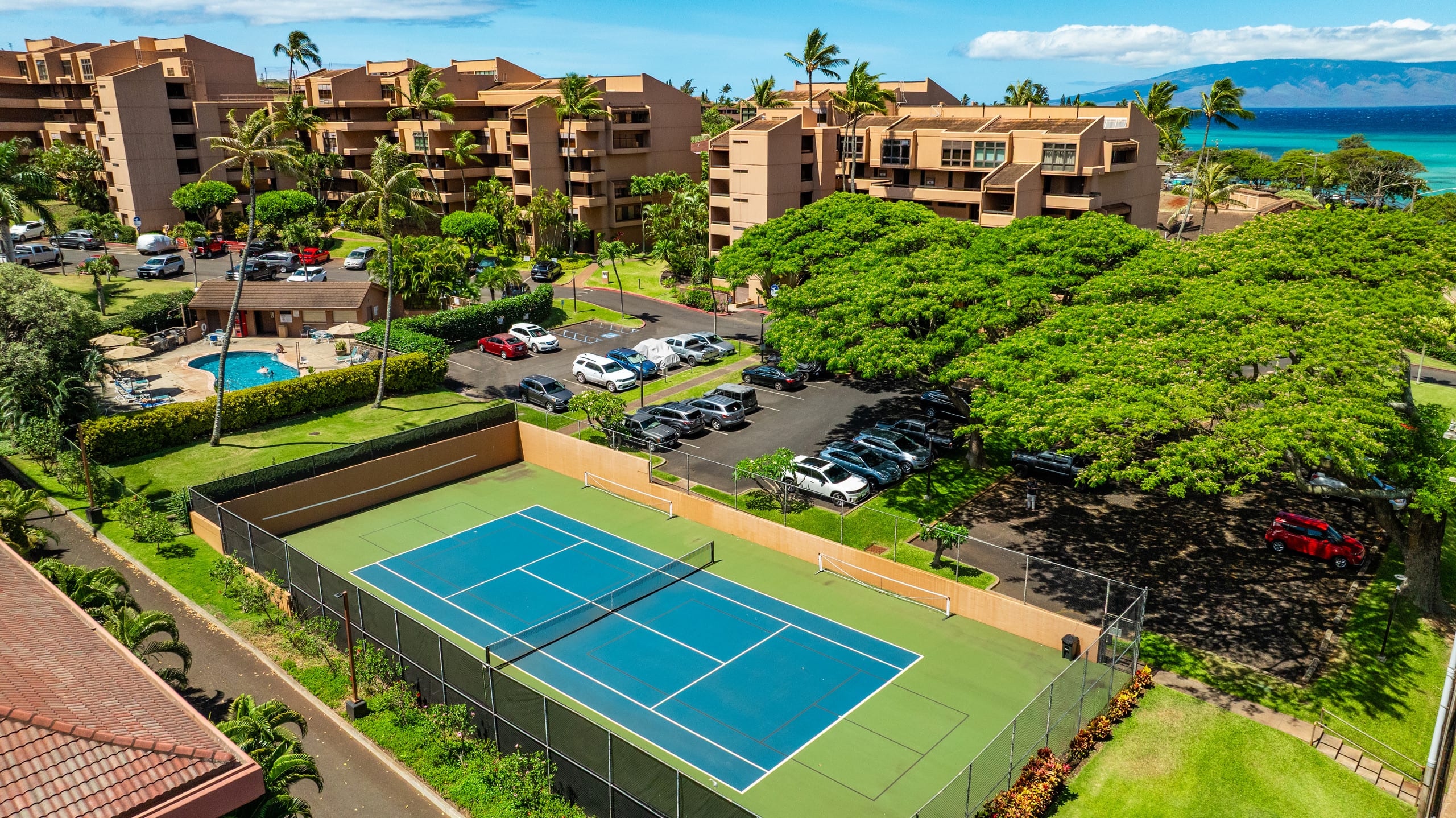 Condo in Lahaina · ★4.33 · 2 bedrooms · 3 beds · 2 private baths - Image 44