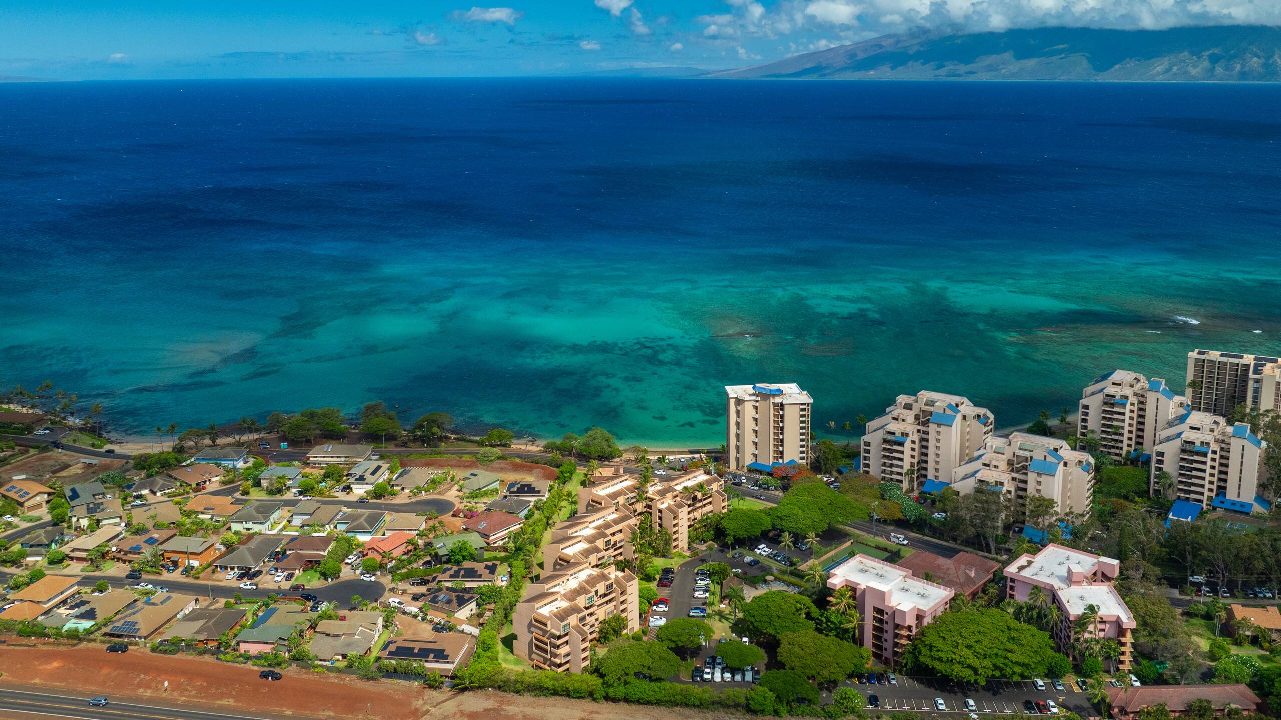 Condo in Lahaina · ★4.33 · 2 bedrooms · 3 beds · 2 private baths - Image 52