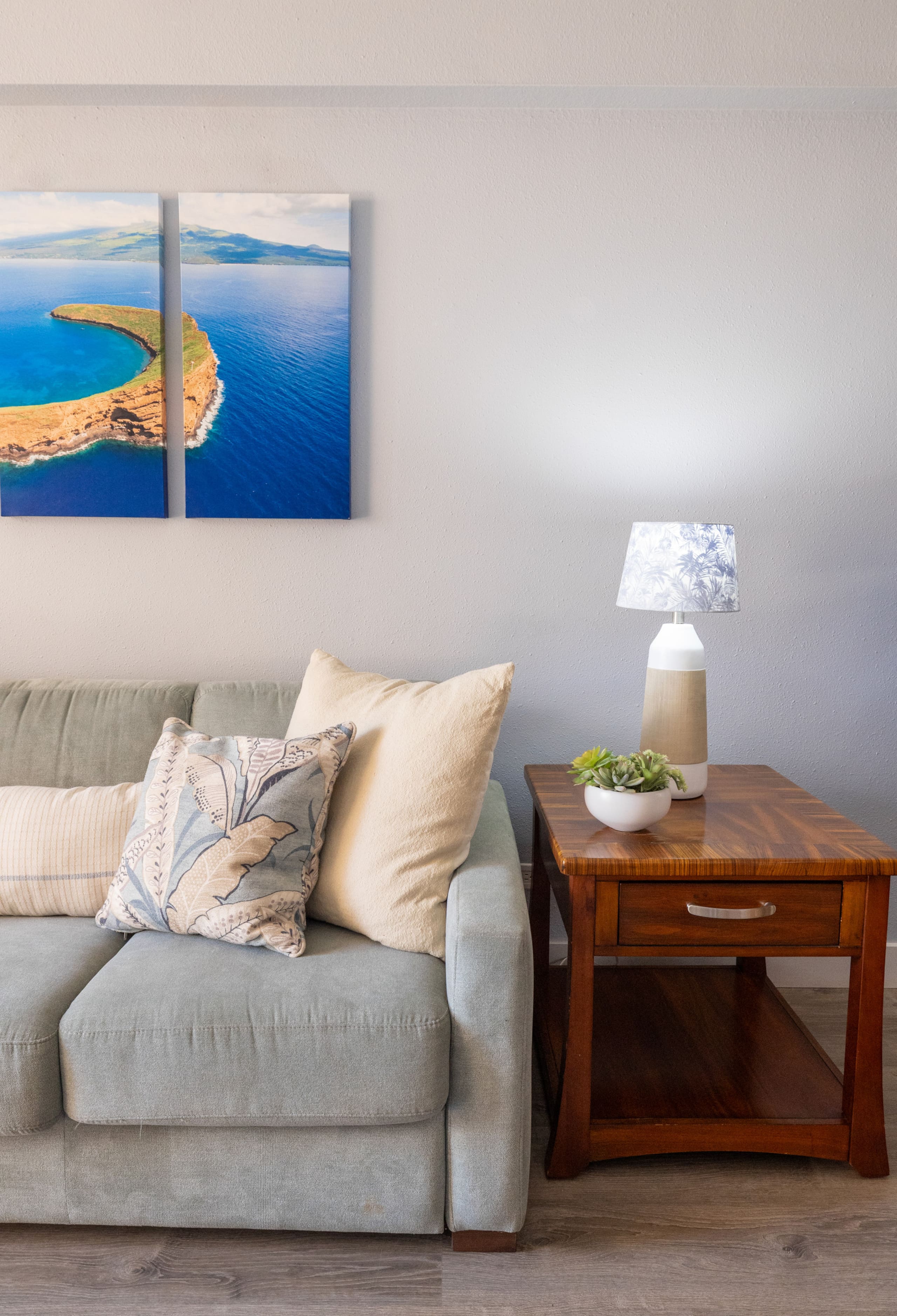 Condo in Lahaina · ★4.33 · 2 bedrooms · 3 beds · 2 private baths - Image 9