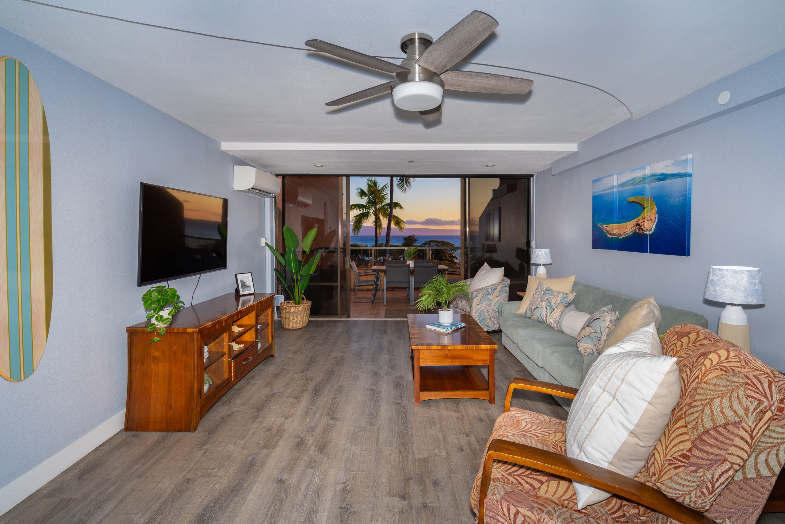 Condo in Lahaina · ★4.33 · 2 bedrooms · 3 beds · 2 private baths - Image 14