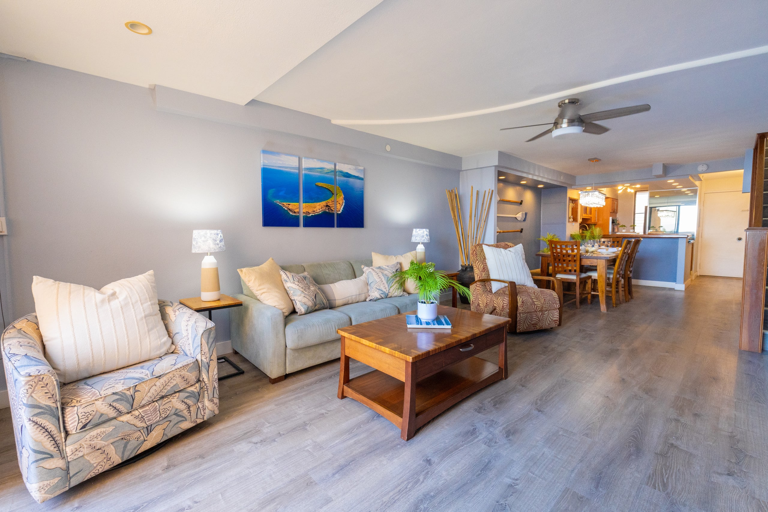 Condo in Lahaina · ★4.33 · 2 bedrooms · 3 beds · 2 private baths - Image 5