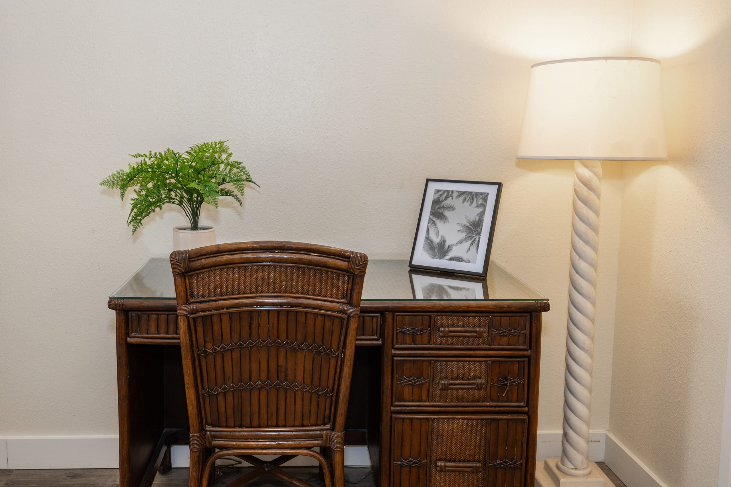Condo in Lahaina · ★4.33 · 2 bedrooms · 3 beds · 2 private baths - Image 32