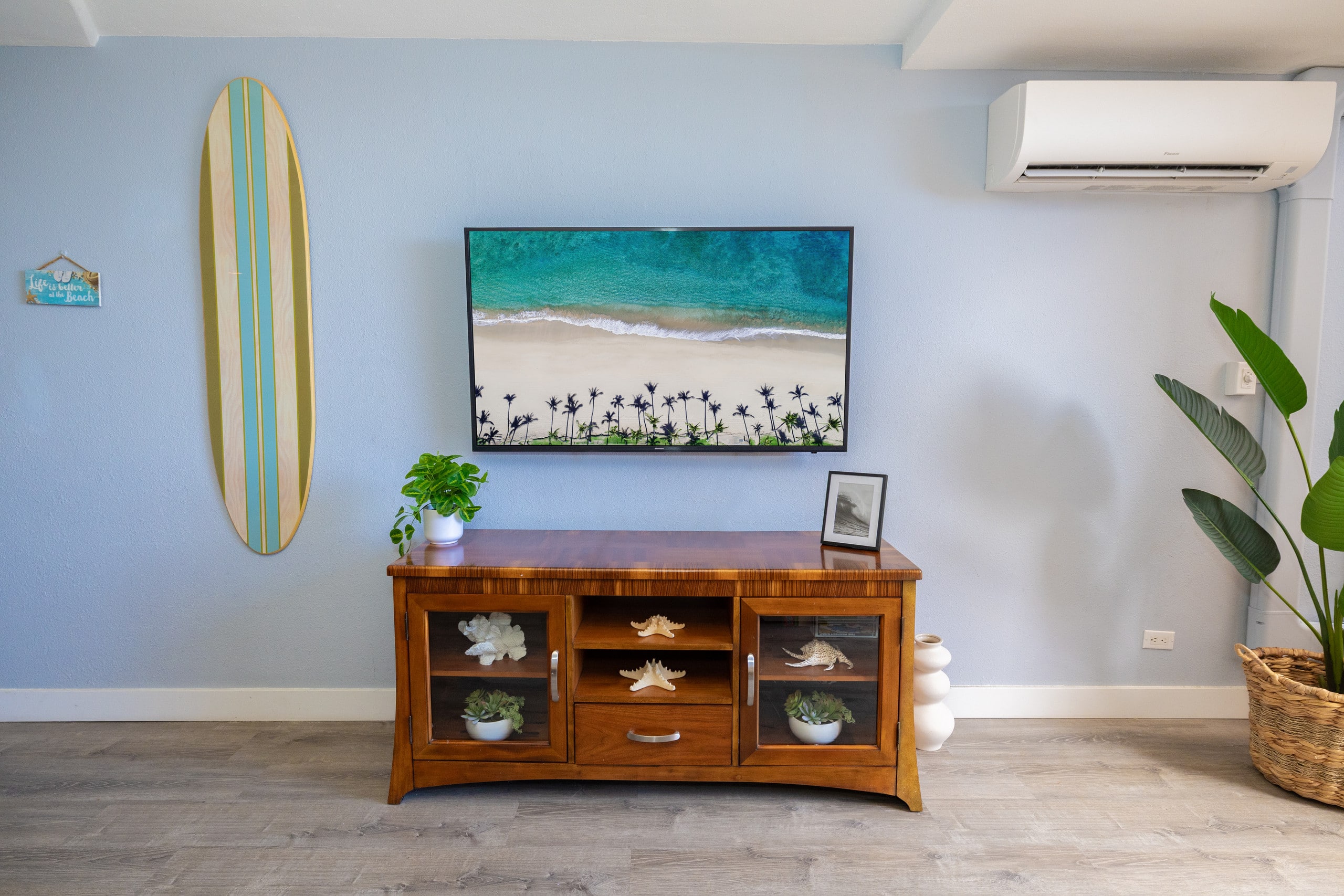 Condo in Lahaina · ★4.33 · 2 bedrooms · 3 beds · 2 private baths - Image 10