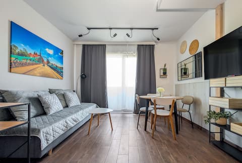Popular Airbnb listing: MicroHome Promenady Two-Level Apartment in Kleczków