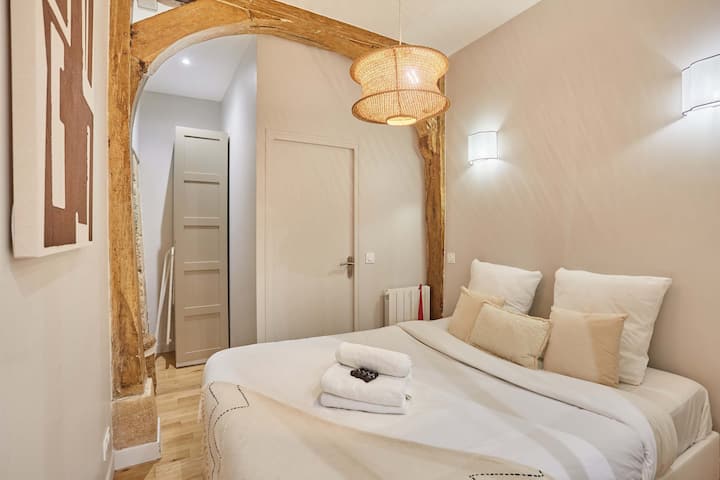 Habitación con cama doble