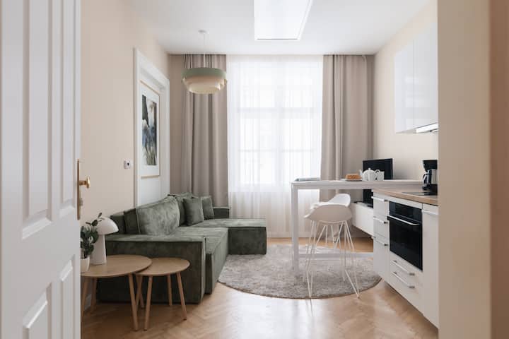 استرخِ وجدد طاقتك  معيشة أنيقة قبالة ساحة وينسيسلاس