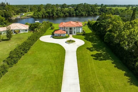 Secluded Mansion Waterfront with Pool!