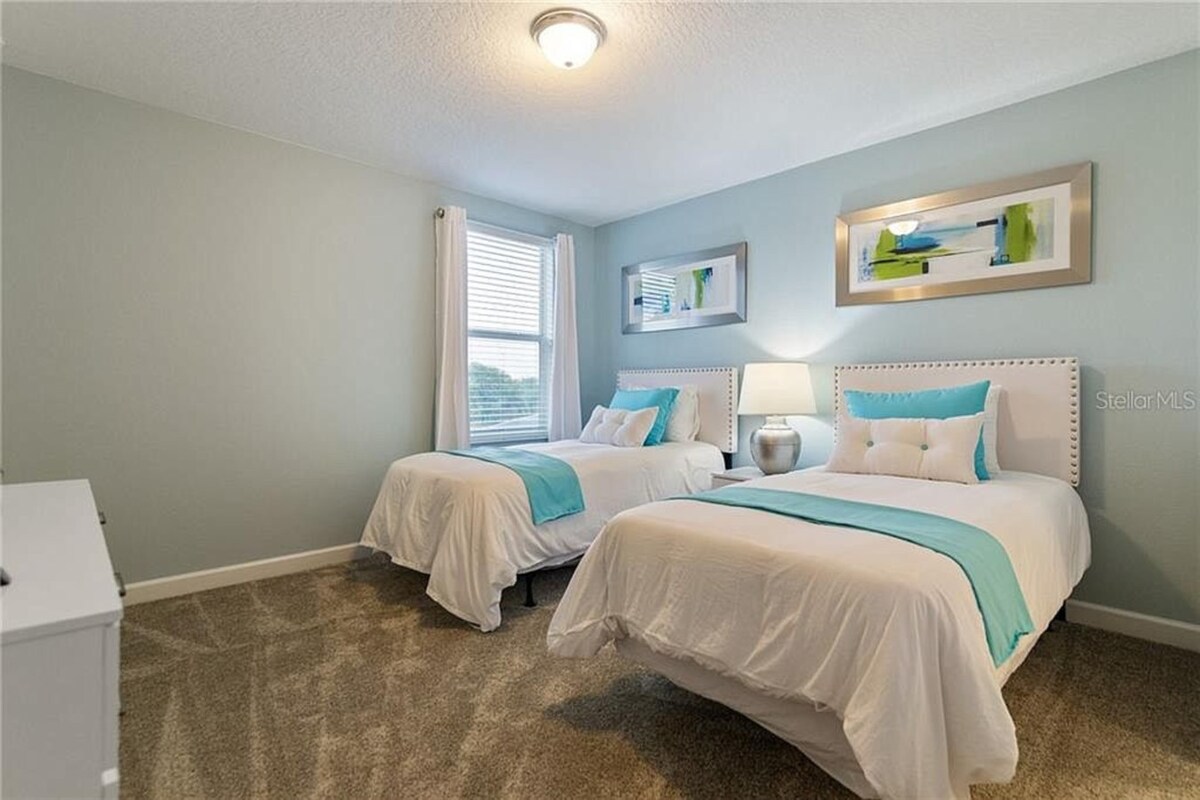 Slaapkamer met 2 eenpersoonsbedden